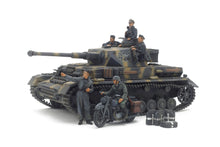 Load image into Gallery viewer, IV.G & Motorcycle EF 1:35 scales