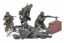 Load image into Gallery viewer, German MG Team Mid-WWII 1:35