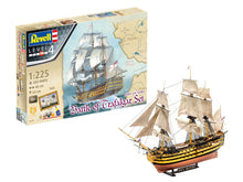 Load image into Gallery viewer, H.M.S. Victory - Battle of Trafalgar Set 1:225