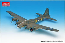 Load image into Gallery viewer, B-17F “Memphis Belle” 1:72