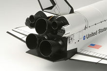 Load image into Gallery viewer, Space Shuttle Atlantis 1:100