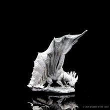 Load image into Gallery viewer, D&D Nolzurs Marvelous Miniatures: Young Gold Dragon