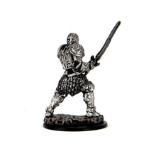 Load image into Gallery viewer, D&amp;D Icons of the Realms Premium Figures: Male Human Fighter
