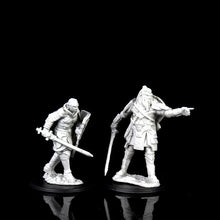 Load image into Gallery viewer, D&amp;D Nolzur's Marvelous Miniatures - Male Human Fighter
