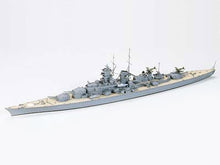 Load image into Gallery viewer, German Battle Cruiser Gneisenau 1:700
