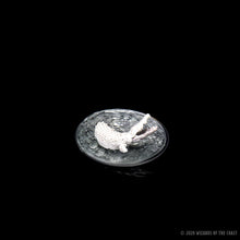 Load image into Gallery viewer, D&amp;D Nolzurs Marvelous Miniatures: Crocodile
