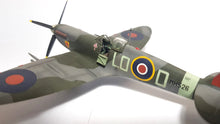 Load image into Gallery viewer, Spitfire Mk. IX 1:72

