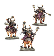 Load image into Gallery viewer, AOS - Helsmiths of Hashut - Bull Centaurs/Annointed Sentinels
